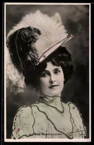 AK Schauspielerin Miss Madge Lessing mit elegantem Hut