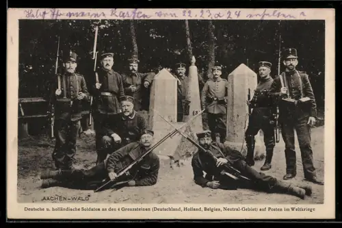 AK Deutsche und Holländische Soldaten an den 4. Grenzsteinen