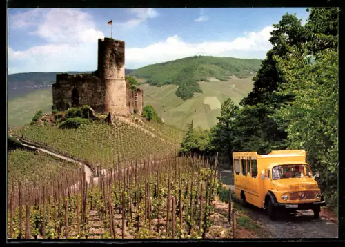 AK Landshut, Mercedes-Lastkraftwagen mit Kennzeichen WIL-HH99 mit Blick auf die Burgruine