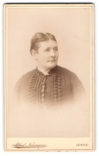 Fotografie Alfred Naumann, Leipzig, Dorotheenstrasse, Portrait von Caroline von Schlieben