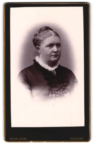 Fotografie Peter Risse, Duisburg, Porträt von Mathilde Müller