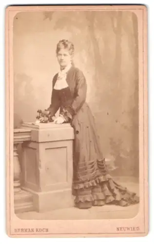 Fotografie Herman Koch, Neuwied, Engerser-Str. 86, Portrait von Anna Remy geb. Nieland