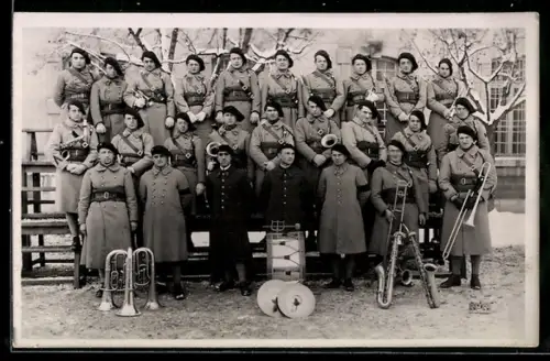 Foto-AK Soldatenorchester mit Blasinstrumenten