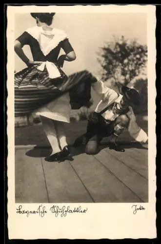 AK Mann und Frau beim Schuhplattler-Volkstanz