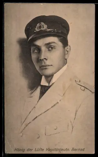 AK Portrait Zeppelin-Kommandant Kapitänleutnant Bernad
