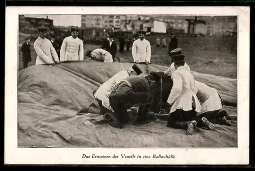 AK Das Einsetzen des Ventils in eine Ballonhülle