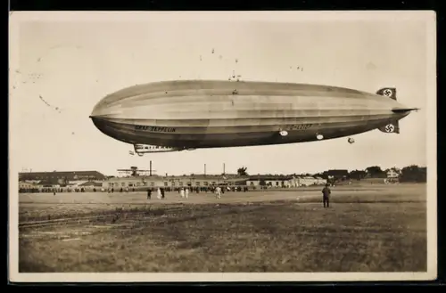 AK Landung nach der Südamerikafahrt des Luftschiffes Graf Zeppelin