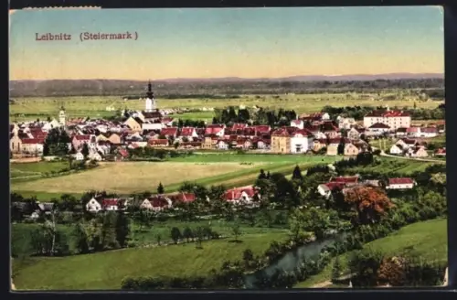 AK Leibnitz /Steiermark, Panorama mit Kirche und Fluss
