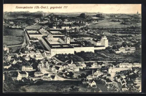 AK Kremsmünster /Ob. Öst., Stift und Ortsansicht