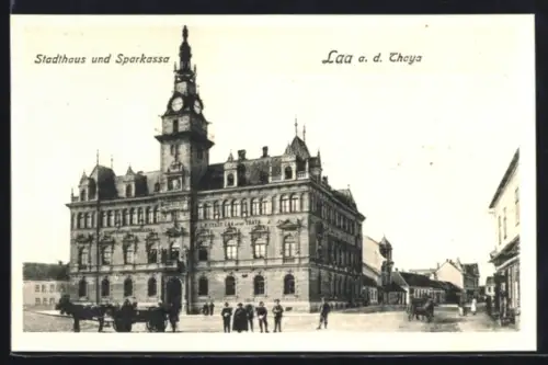 AK Laa a. d. Thaya, Stadthaus und Sparkassa
