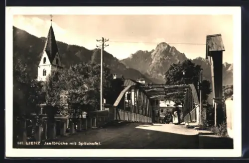AK Lienz, Iselbrücke mit Spitzkofel, Brücke, Kirche, Bildstock