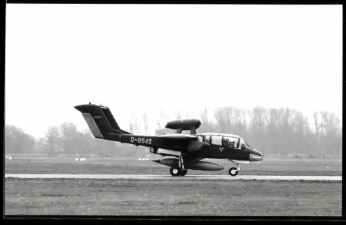 Fotografie Flugzeug Rockwell OV-10 Bronco Zielschleppflugzeug Kennung D-9545, Schiessplatzstaffel in Lübeck-Blankensee