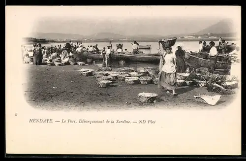 AK Hendaye, Le Port, Débarquement de la Sardine