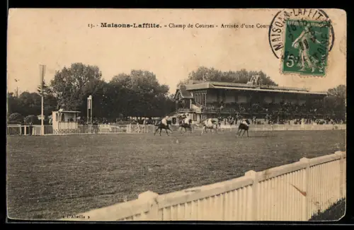 AK Maisons-Laffitte, Champ de Courses, Arrivée d`une Course