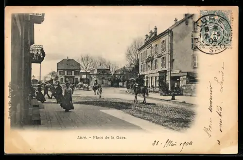 AK Lure, Place de la Gare