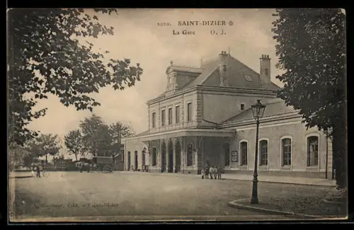AK Saint-Dizier, La Gare, Blick zum Bahnhof