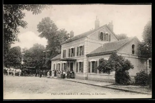 AK Pougues-les-Eaux /Nièvre, La Gare