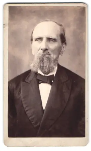 Fotografie A. Kruse, Chicago, North Avenue 255, Porträt des Walter Schuster, 1902