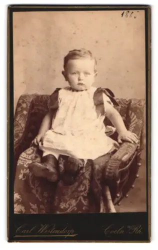 Fotografie Carl Westendorp, Coeln, Comödien-Strasse 7, Porträt Robert als Kleinkind um 1885