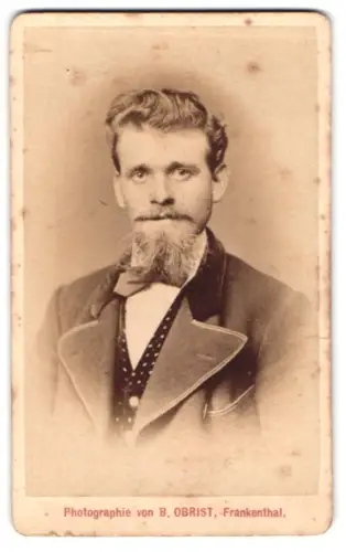 Fotografie B. Obrist, Frankenthal, Porträt von Herr Ferara mit Bart