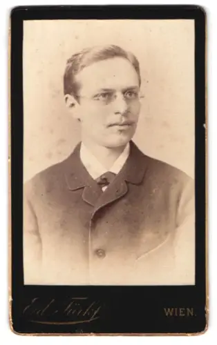 Fotografie Eduard Türk, Wien, Margaretenstrasse 7, Robert Bathelt im Porträt 1884