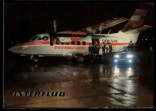 AK Kurzstreckenflugzeug L-410, Interflug, Passagiere steigen aus