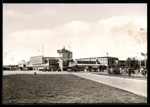 AK Frankfurt / Main, Blick zum Flughafen