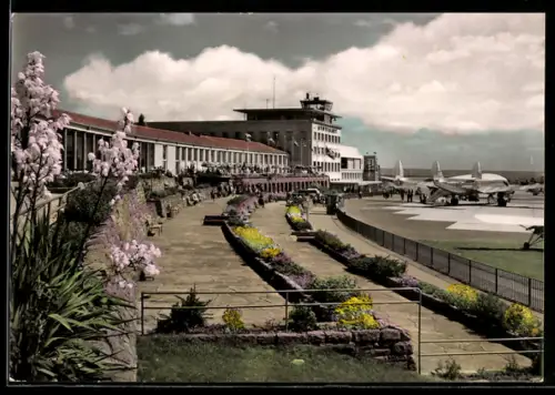 AK Stuttgart, Blick auf den Flughafen
