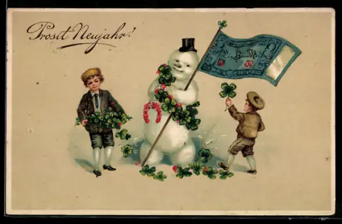 AK Knaben versehen Schneemann mit Glücksklee, Geldschein-Fahne, Blumen-Hufeisen, Neujahrsgruss