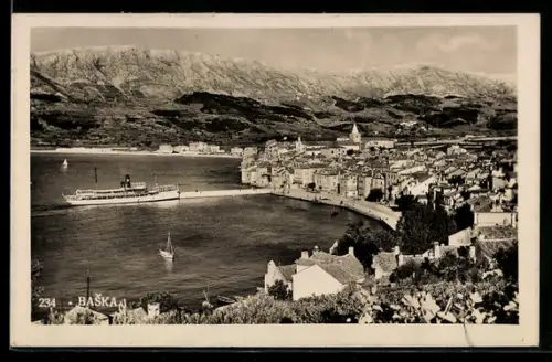 AK Baska, Blick zum Ort, Dampfer
