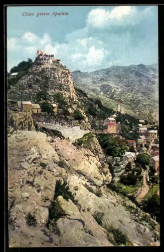 AK Clissa presso Spalato, Blick auf das Bergdorf