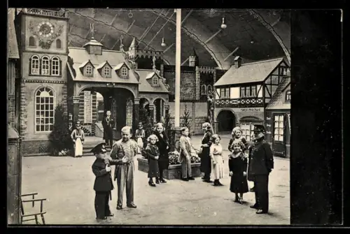 AK Schaefers Sprookjesstad Lilliput, Partie mit kleinwüchsigen Schaustellern