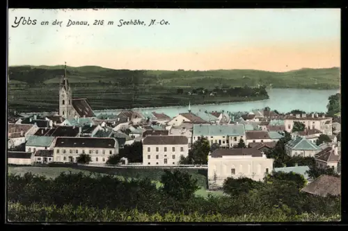 AK Ybbs an der Donau, Panorama mit Kirche und Donau