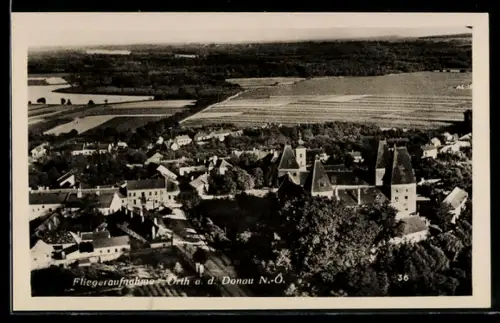 AK Orth a. d. Donau, Fliegeraufnahme, Ortsansicht mit Schloss und Kirche