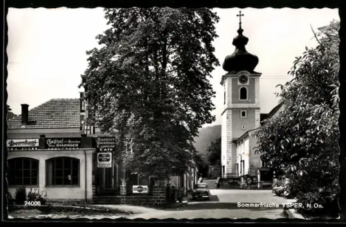 AK Ysper /N.-Ö., Strasse mit Gasthof und Kirche