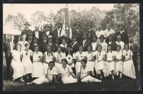 Foto-AK Lauda i. B., Fahnenweihe, Fahnenbraut Notbürga Spitznagel, 30. Juni 1935