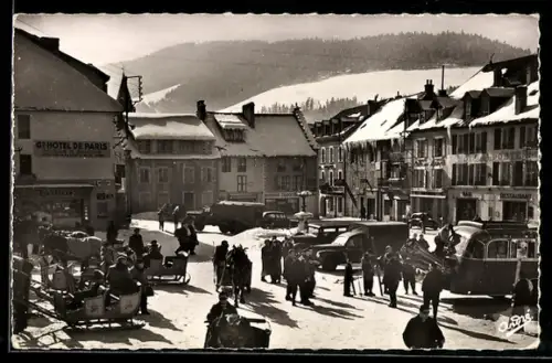 AK Villard-de-Lans, Les Belles Alpes Francaises, Place de la Libération en hiver
