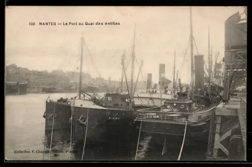 AK Nantes, Le Port au Quai des Antilles