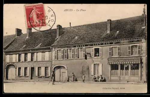 AK Arces, La Place, Hôel de Lion dor