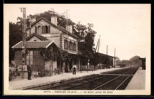 AK Presles /S.-et-O., La Gare, prise du Quai