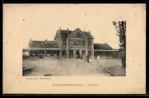 AK Montdidier /Somme, La Gare