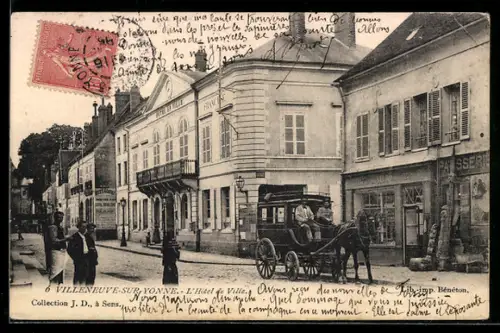 AK Villeneuve-sur-Yonne, L`Hôtel de Ville