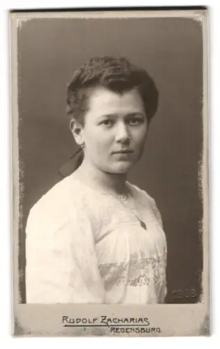 Fotografie Rudolf Zacharias, Regensburg, Porträt der frau Elsie Boheim