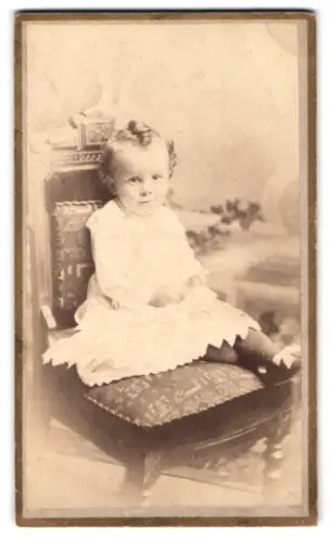 Fotografie Charles Koch, Chicago, Quincy St. 14, Portrait des Mädchen Milli Gross