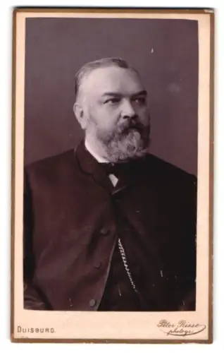 Fotografie Peter Risse, Duisburg, Düsseldorfer Strasse, Porträt des Herrn Ludwig Müller