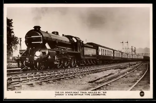 AK The Southern Railway Dover Boat Train, hauled by Sir Gawain locomotive, englische Eisenbahn