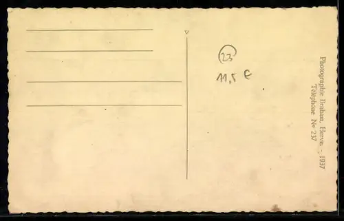 AK Kleinkind mit einem Rassel-Spielzeug