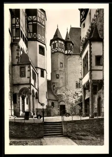 Foto-AK Deutscher Kunstverlag Nr. 7: Burg Eltz an der Mosel, Innenhof