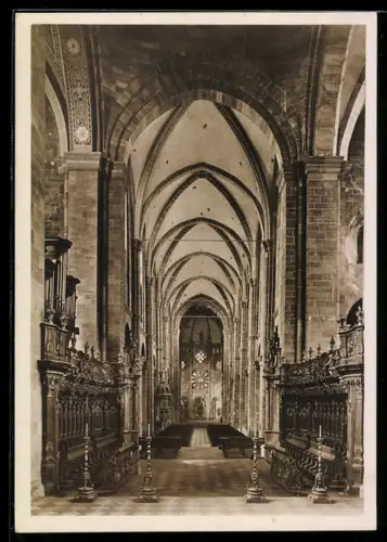 Foto-AK Deutscher Kunstverlag, Nr. Wo 6: Worms, Innenraum vom Dom, Mittelschiff nach Westen