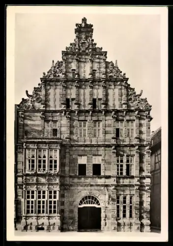 Foto-AK Deutscher Kunstverlag, Nr. 11: Hameln, Rattenfängerhaus in der Aussenansicht